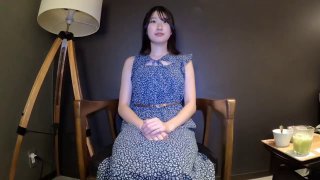 颜值妹子和男友做爱全过程，深喉口交，手指玩弄蝴蝶穴花式操逼，舌头舔逼